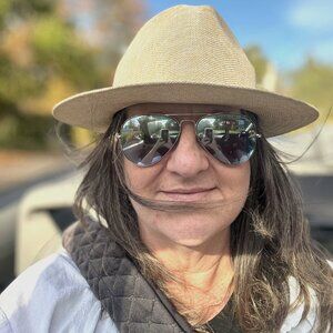 Meet your Posher, Rachel